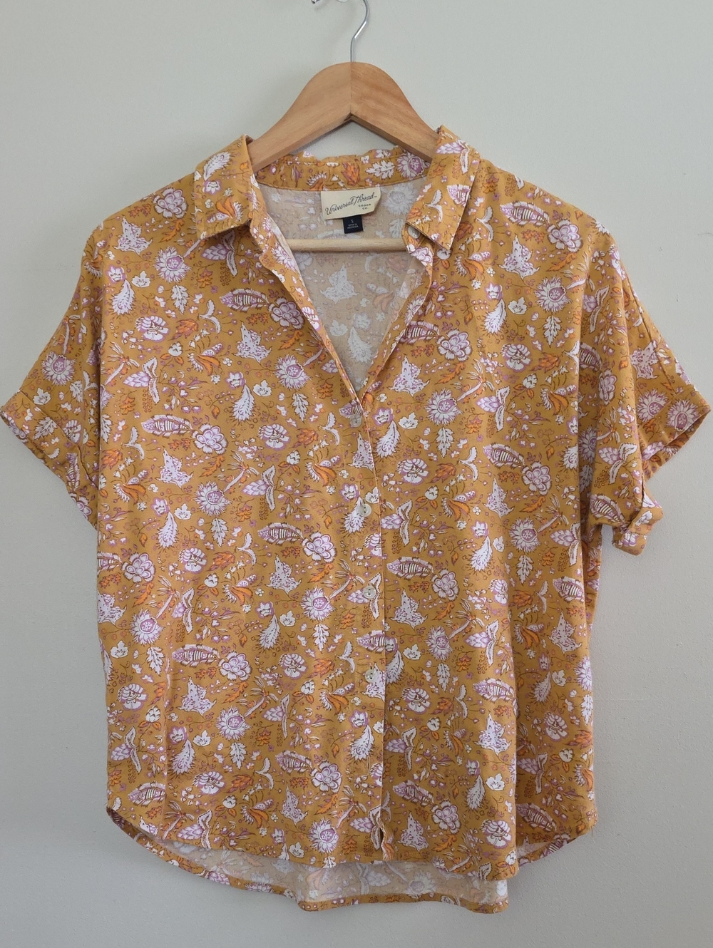 Universal Thread Orange Floral Short Sleeve Button-Down Shirt